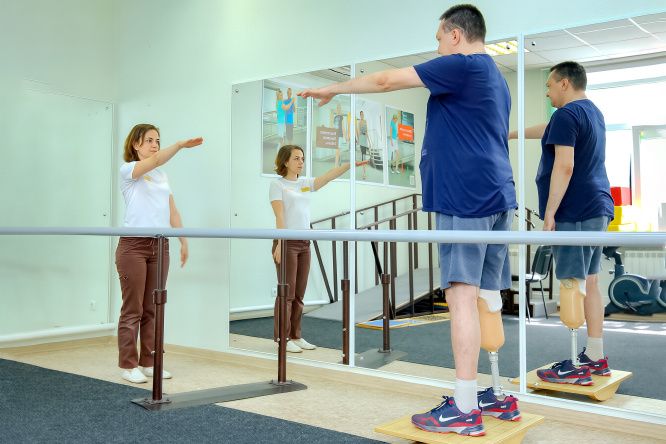 Школа ходьбы на протезе